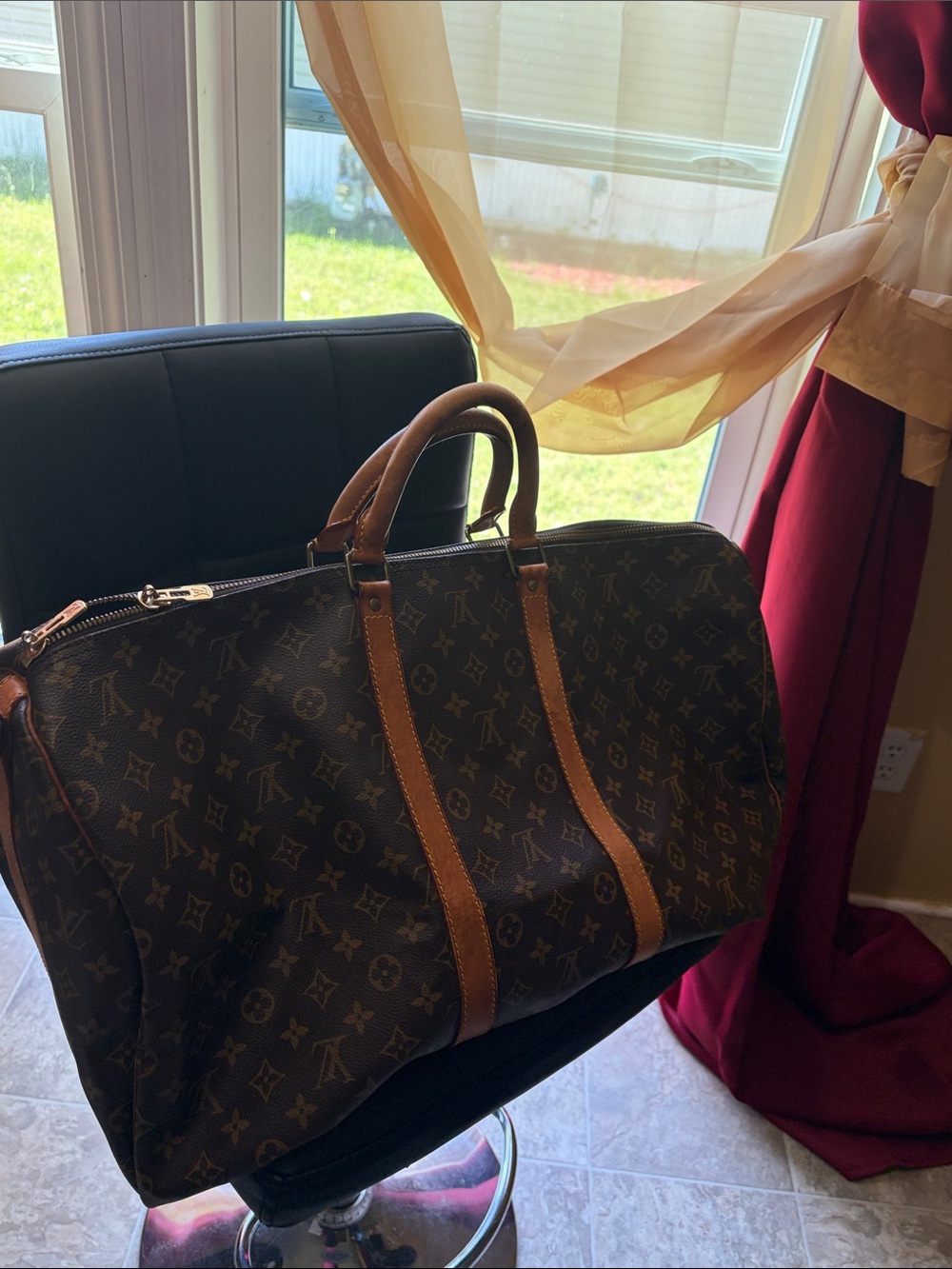 Louis Vuitton Monogram Canvas Duffel with Tan Leather Handles - Picture 5 of 6